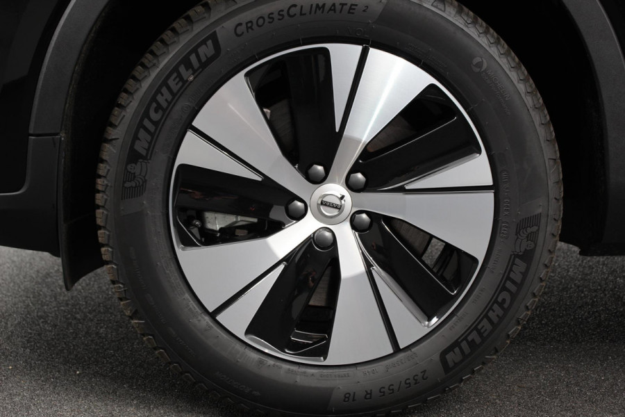 Volvo XC40 1.5 T5 Plug-in hybrid Plus Dark Volvo XC40 1.5 T5 Recharge Plus Dark | Navigatie | Climate Control | Adaptive Cruise Control  | 18"LMV | Parkeer sensoren | Dab | Led