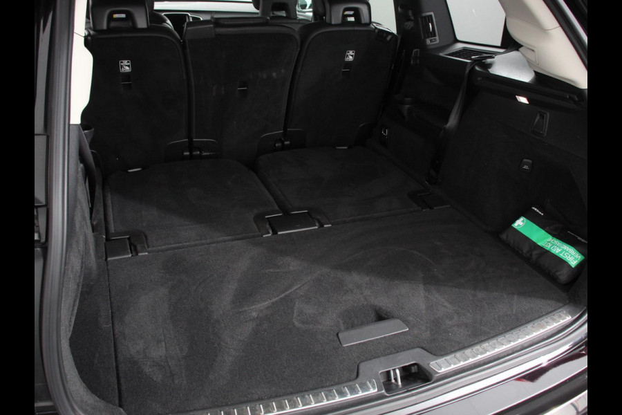 Volvo XC90 2.0 T8 Recharge 391pk AWD Inscription Expression Demo! | Luchtvering | Trekhaak | Navigatie | Camera 360 | Climate Control |