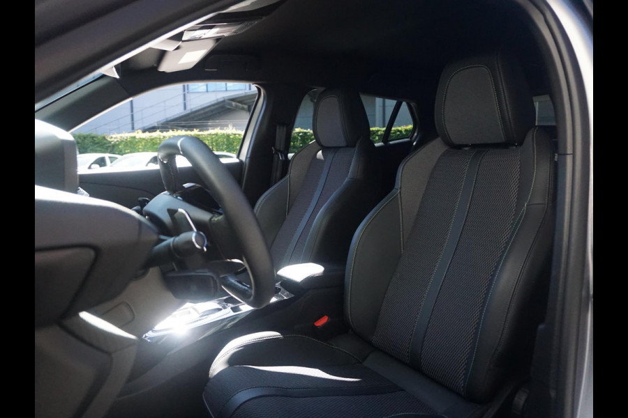 Peugeot 2008 1.2 Hybrid 136 GT