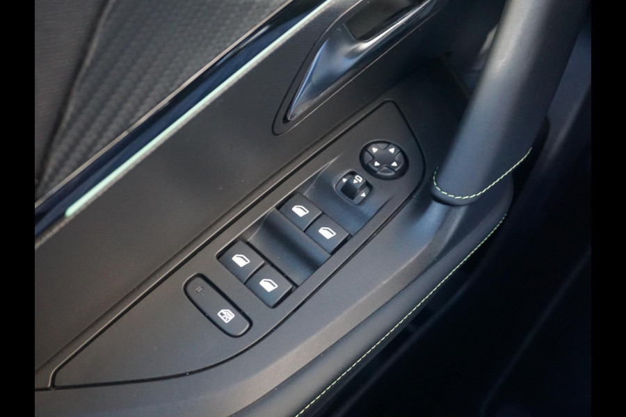 Peugeot 2008 1.2 Hybrid 136 GT