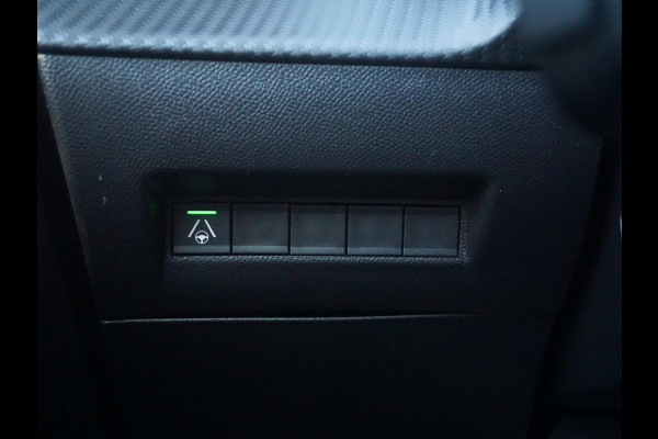 Peugeot 2008 1.2 Hybrid 136 GT