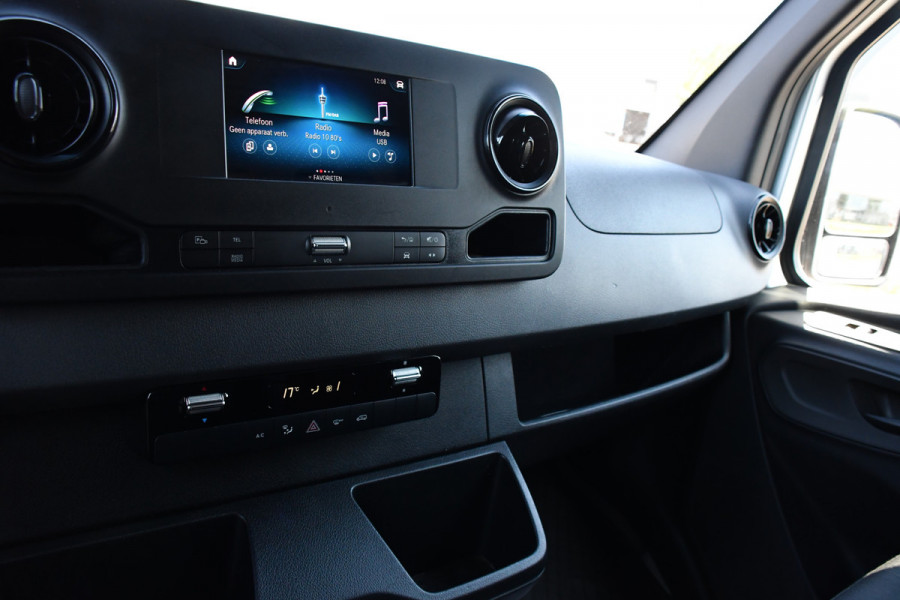 Mercedes-Benz Sprinter 315 1.9 CDI L2H2 PB Edition Camera, Cruise, Carplay, 3500KG Trekgewicht LED, Automaat, Multimedia, 150PK, Uniek!