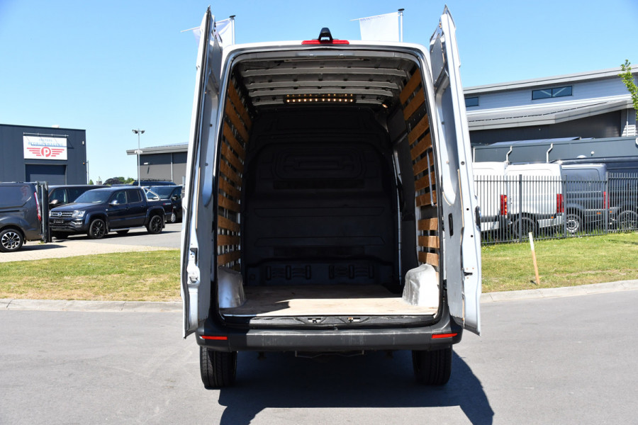 Mercedes-Benz Sprinter 315 1.9 CDI L2H2 PB Edition Camera, Cruise, Carplay, 3500KG Trekgewicht LED, Automaat, Multimedia, 150PK, Uniek!