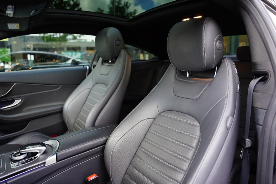 Mercedes-Benz C-Klasse 300 Coupe 259 Pk AMG-Optiek Panorama Dak