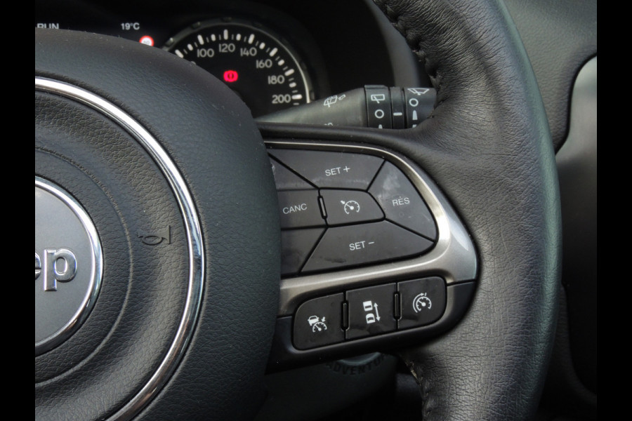 Jeep Renegade 120pk Freedom | Elec. Panoramadak | Lederen bekleding | Trekhaak