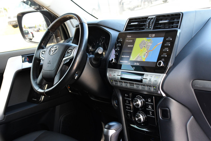 Toyota Land Cruiser 2.8 D-4D-F Professional High Black Edition Full Options, 360 camera, 5 deurs, LED, Leder, Automaat, Multimedia, Trekhaak 3500KG, uniek!