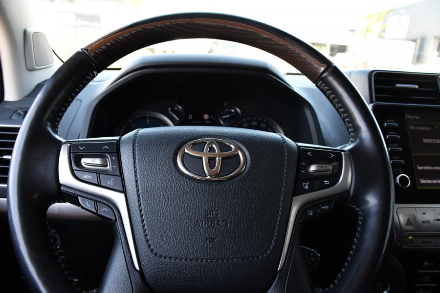 Toyota Land Cruiser 2.8 D-4D-F Professional High Black Edition Full Options, 360 camera, 5 deurs, LED, Leder, Automaat, Multimedia, Trekhaak 3500KG, uniek!