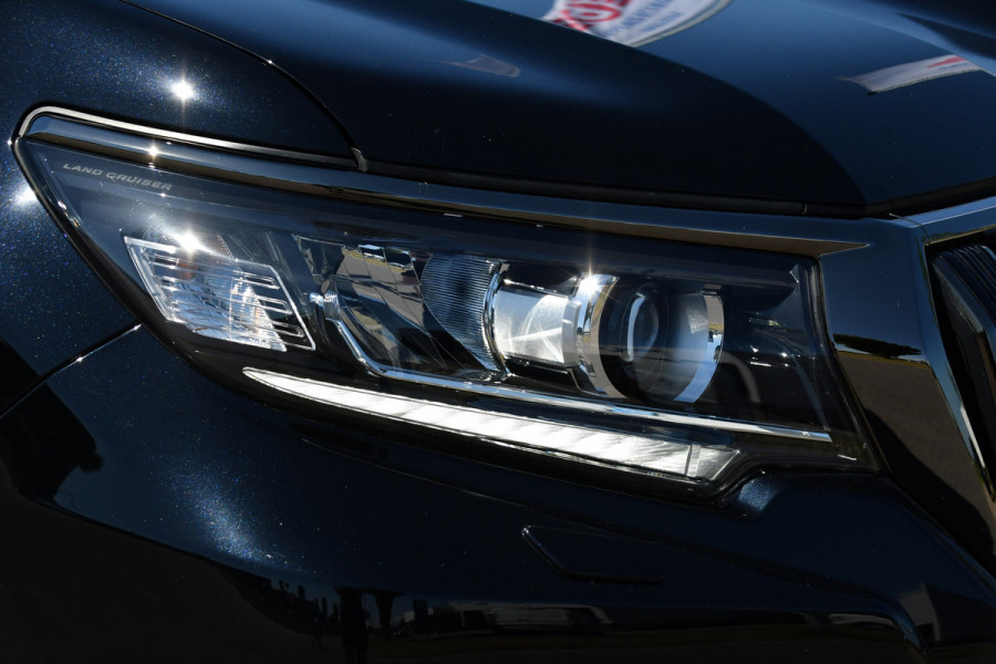Toyota Land Cruiser 2.8 D-4D-F Professional High Black Edition Full Options, 360 camera, 5 deurs, LED, Leder, Automaat, Multimedia, Trekhaak 3500KG, uniek!