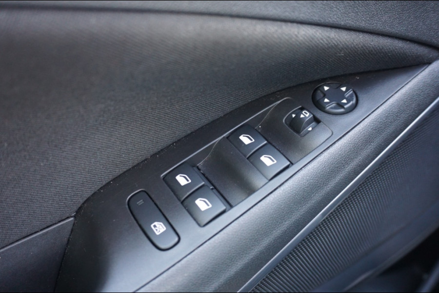 Opel Crossland 110PK Elegance NAVI | CAMERA | WINTERPACK | CARPLAY | HOGE ZIT!