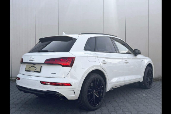 Audi Q5 55 TFSI-e S Line 367PK / Pano / Keyless / Led Matrix / Camera