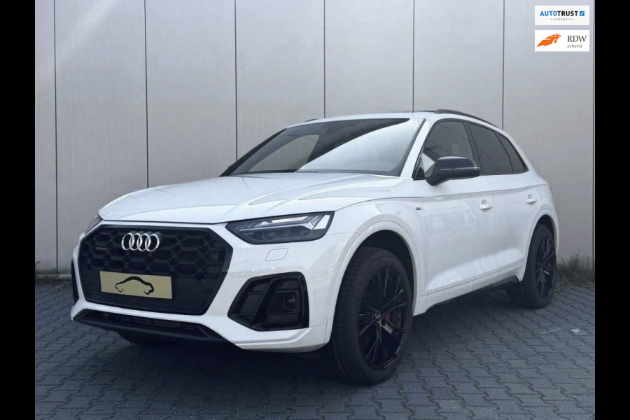 Audi Q5 55 TFSI-e S Line 367PK / Pano / Keyless / Led Matrix / Camera