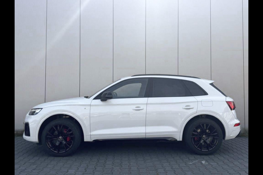 Audi Q5 55 TFSI-e S Line 367PK / Pano / Keyless / Led Matrix / Camera