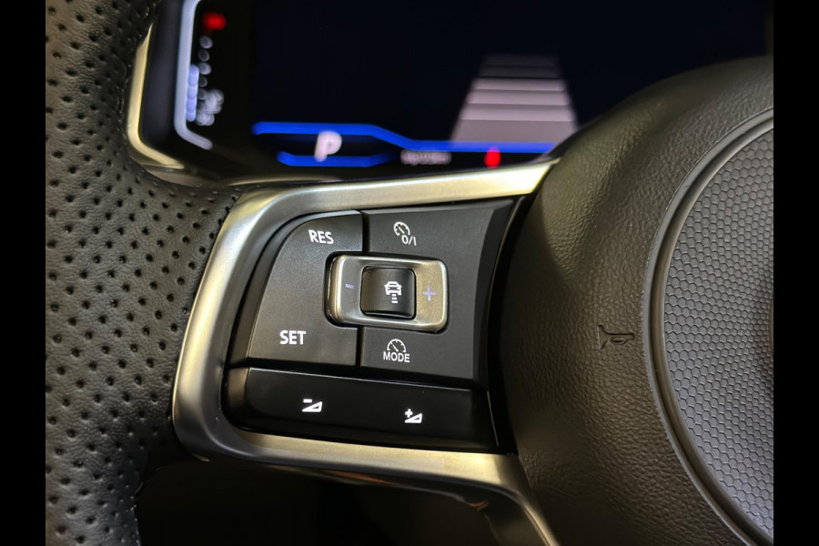 Volkswagen T-Roc 2.0 TSI 4Motion|PANO|BOMVOL