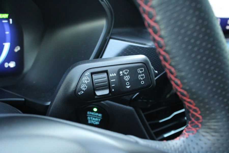 Ford Kuga 2.5 PHEV ST-Line X | Wegklapbare trekhaak | Winter Pack | 19 inch velgen + rode remklauwen | Bang&Olufsen | Elektrische achterklep