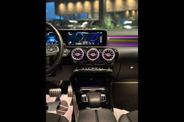 Mercedes-Benz A-Klasse 220 4MATIC AMG Edition 1|PANO|SFEER|MEMORY|