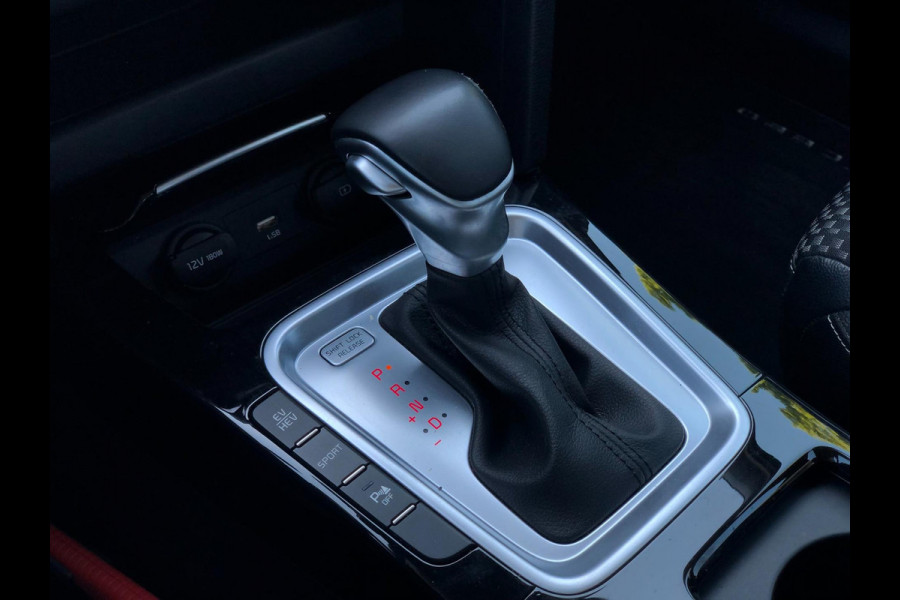 Kia Xceed 1.6 GDi PHEV DynamicLine | Half leder, Navi, Carplay/Android, Camera, Climate, Trekhaak| Dealeronderhouden |