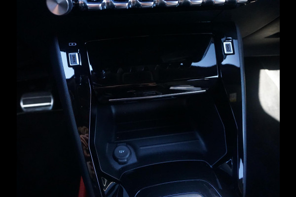 Peugeot 2008 1.2 Hybrid 136 GT