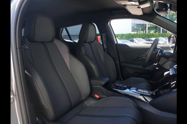 Peugeot 2008 1.2 Hybrid 136 GT