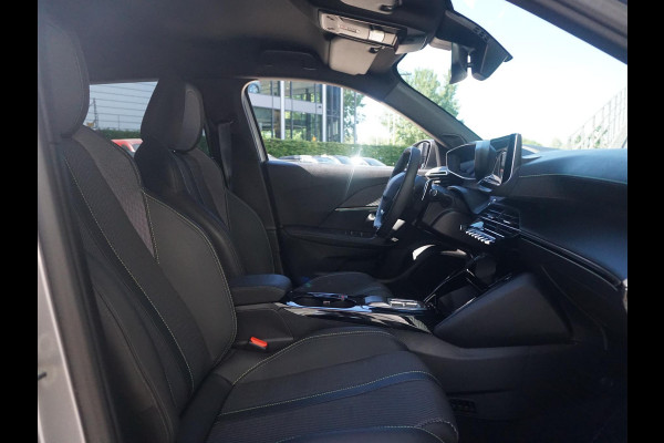 Peugeot 2008 1.2 Hybrid 136 GT