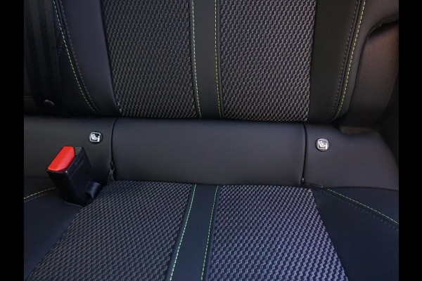 Peugeot 2008 1.2 Hybrid 136 GT