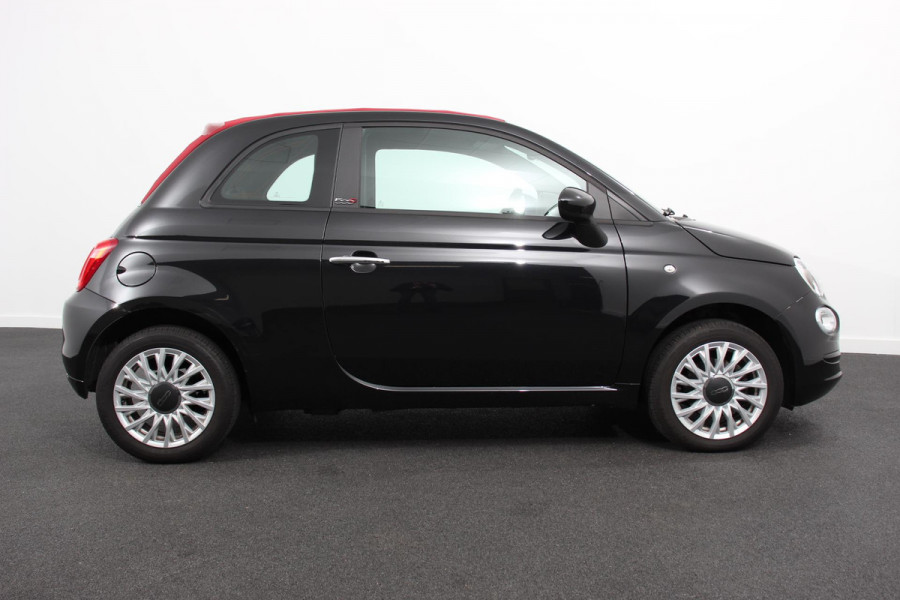 Fiat 500C 1.0 Hybrid Lounge Plus | Rood dak | Navigatie | d.m.v. Apple Carplay/Android Auto | Parkeersensor achter | Cruise Control