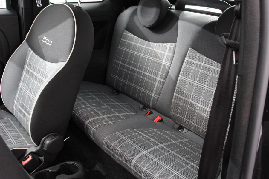 Fiat 500C 1.0 Hybrid Lounge Plus | Rood dak | Navigatie | d.m.v. Apple Carplay/Android Auto | Parkeersensor achter | Cruise Control