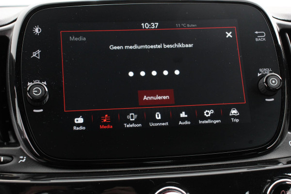 Fiat 500C 1.0 Hybrid Lounge Plus | Rood dak | Navigatie | d.m.v. Apple Carplay/Android Auto | Parkeersensor achter | Cruise Control