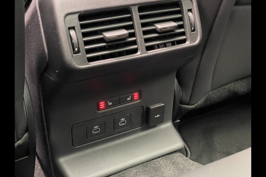Land Rover Range Rover Velar P400e Panorama/black pack/head-up/memory stoelen/vol leer
