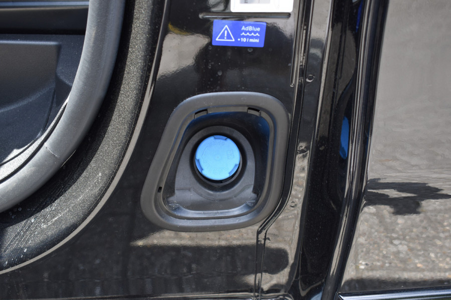 Peugeot Expert 2.0 BlueHDI 180 S&S L3 / Keyless / Automaat / Cruise Control / 17'' LM / Schuifdeur rechts