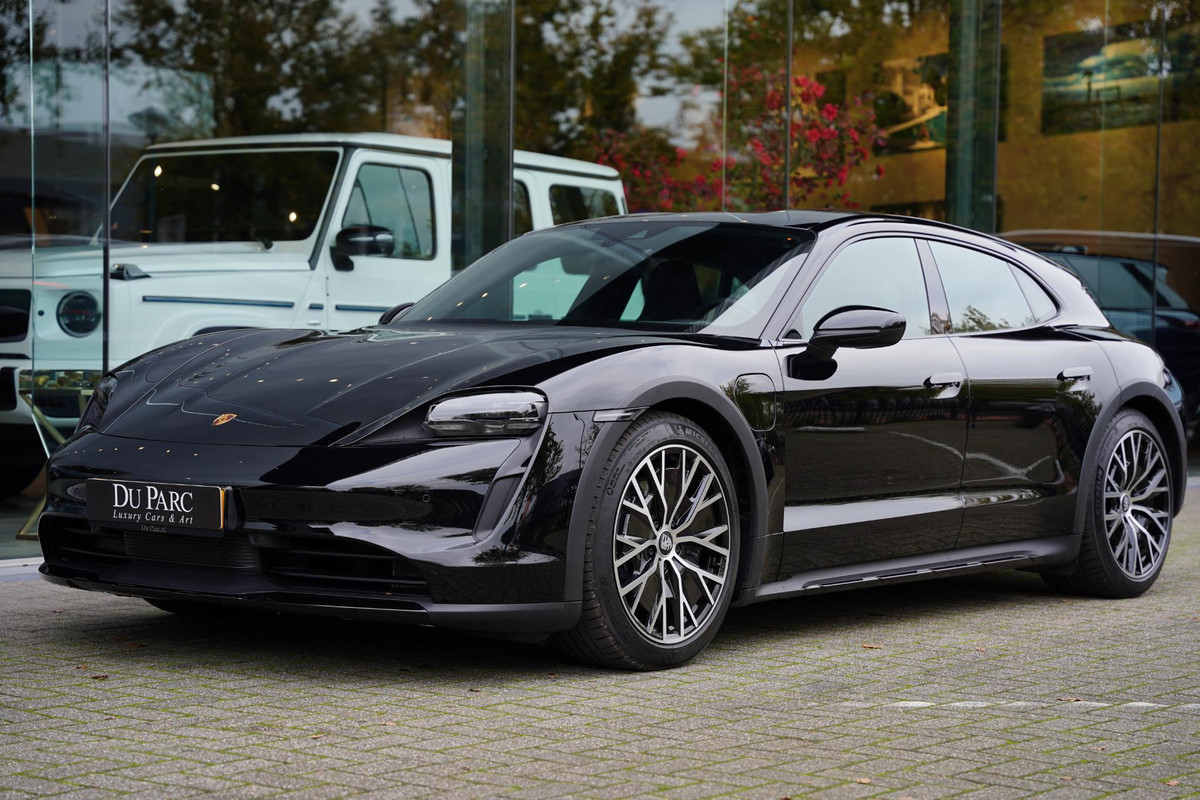 Porsche Taycan Cross Turismo 4 93 kWh 20" Turbo Porsche Taycan Cross Turismo 4 93 kWh 20" Turbo