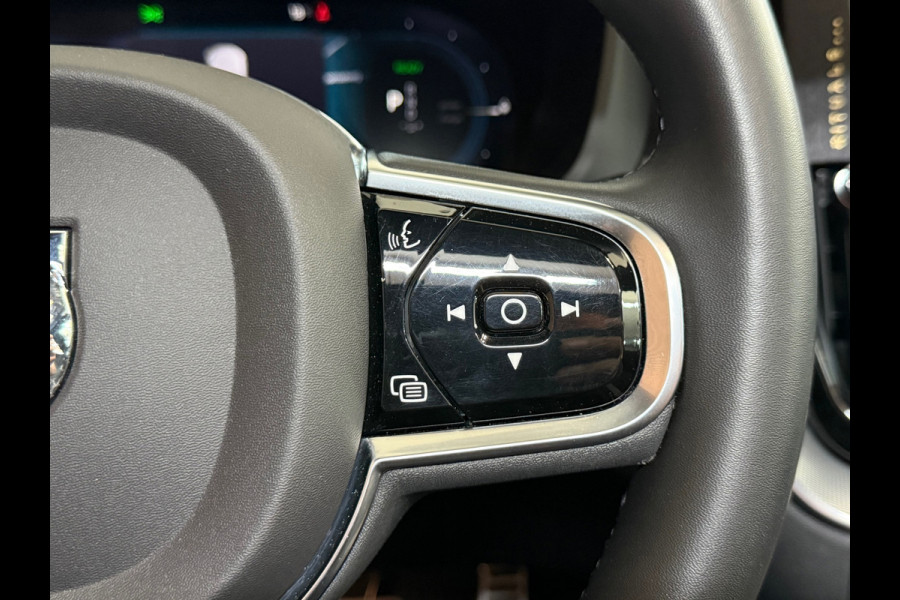 Volvo XC60 2.0 T6 Plug-in hybrid AWD R-Design | Facelift | Black Pack |Pano | Leder