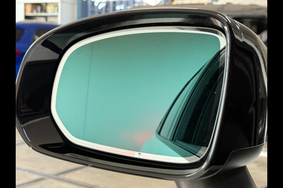 Volvo XC60 2.0 T6 Plug-in hybrid AWD R-Design | Facelift | Black Pack |Pano | Leder