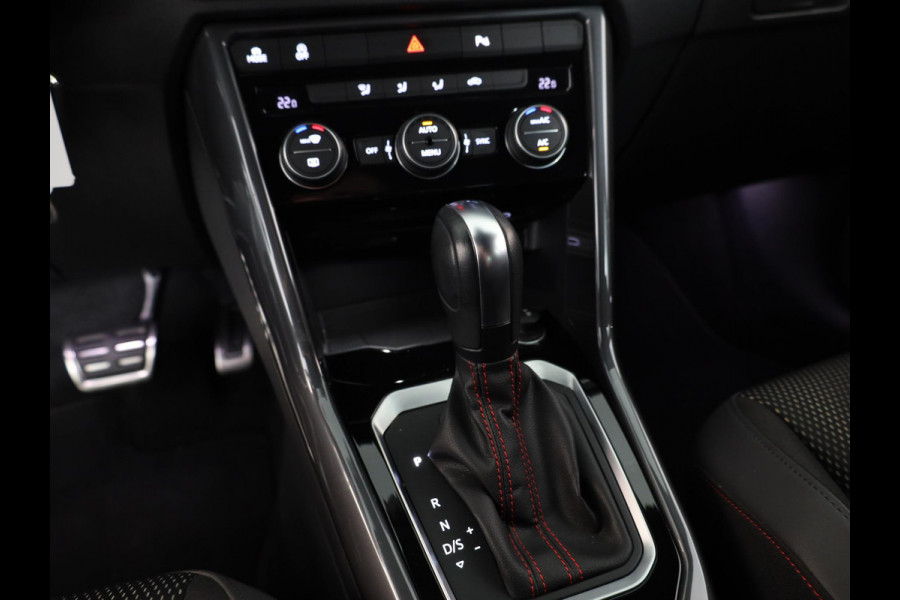 Volkswagen T-Roc 1.5 TSI Sport 150 pk Automaat (DSG) | Autom. airco | Parkeersensoren | Lichtmetalen velgen 18" | Extra getint glas |