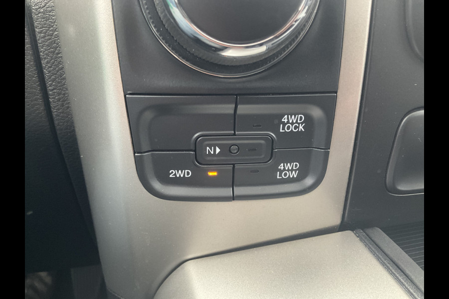 Dodge Ram 1500 5.7 V8 4x4 Crew Cab 5'7 Sport LPG Trekhaak Orig.NL Schuif-dak Leder Stoel/Stuurverw Cam!