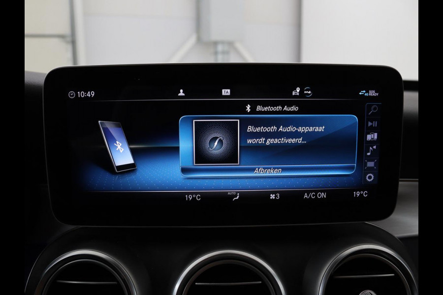 Mercedes-Benz C-Klasse 300e AMG | Panoramadak | Leder | Adaptive cruise | Stoelverwarming | Matrix LED | 360 camera | Carplay | Navigatie | Park Assist
