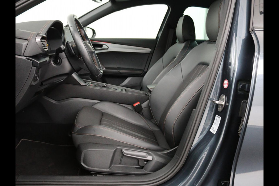 CUPRA Formentor 1.4 e-Hybrid | Stoel & stuurverwarming | Adaptive cruise | Carplay | Navigatie | Full LED | Sfeerverlichting | Keyless | Sportstoelen