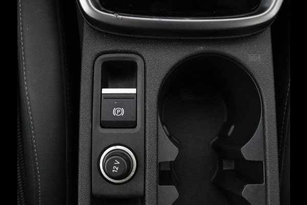 Audi A3 30 TFSI S edition | Carplay | Trekhaak | Sportstoelen | Navigatie | Virtual Cockpit | Half leder | Full LED | Climate control | Cruise control | Getint glas