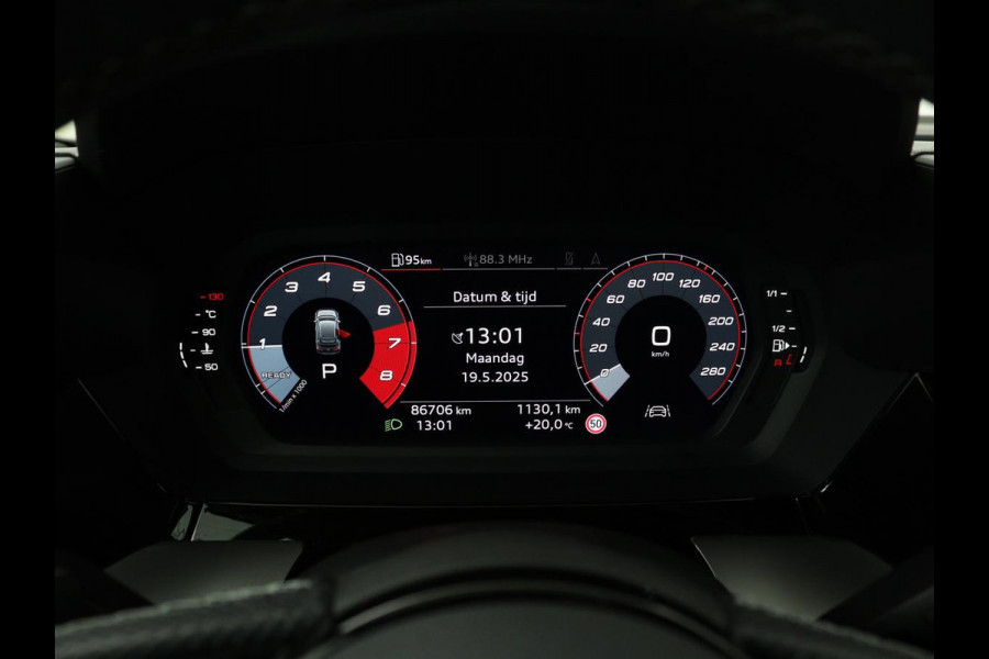 Audi A3 30 TFSI S edition | Carplay | Trekhaak | Sportstoelen | Navigatie | Virtual Cockpit | Half leder | Full LED | Climate control | Cruise control | Getint glas