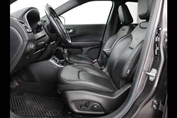 Jeep Compass 4xe 240 Plug-in Hybrid Electric S | Leder | Trekhaak | Alpine Sound | Stoel & stuurverwarming | Navigatie | Xenon | Camera | Carplay | Keyless | Climate control