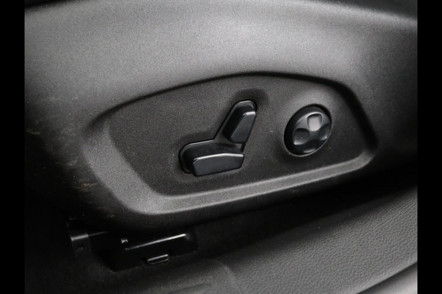 Jeep Compass 4xe 240 Plug-in Hybrid Electric S | Leder | Trekhaak | Alpine Sound | Stoel & stuurverwarming | Navigatie | Xenon | Camera | Carplay | Keyless | Climate control