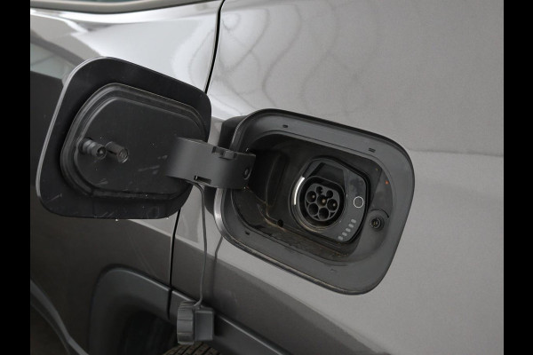 Jeep Compass 4xe 240 Plug-in Hybrid Electric S | Leder | Trekhaak | Alpine Sound | Stoel & stuurverwarming | Navigatie | Xenon | Camera | Carplay | Keyless | Climate control