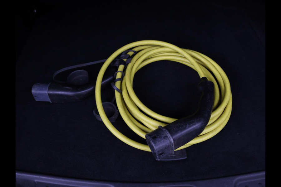 Jeep Compass 4xe 240 Plug-in Hybrid Electric S | Leder | Trekhaak | Alpine Sound | Stoel & stuurverwarming | Navigatie | Xenon | Camera | Carplay | Keyless | Climate control