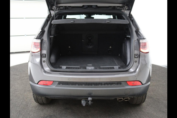 Jeep Compass 4xe 240 Plug-in Hybrid Electric S | Leder | Trekhaak | Alpine Sound | Stoel & stuurverwarming | Navigatie | Xenon | Camera | Carplay | Keyless | Climate control