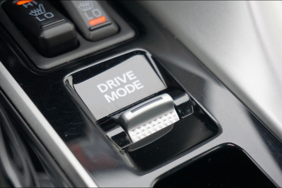 Mitsubishi Eclipse Cross PHEV AUTOMAAT ADAPTIVE | PANO | LEER | WINTERPACK | KEYLESS!