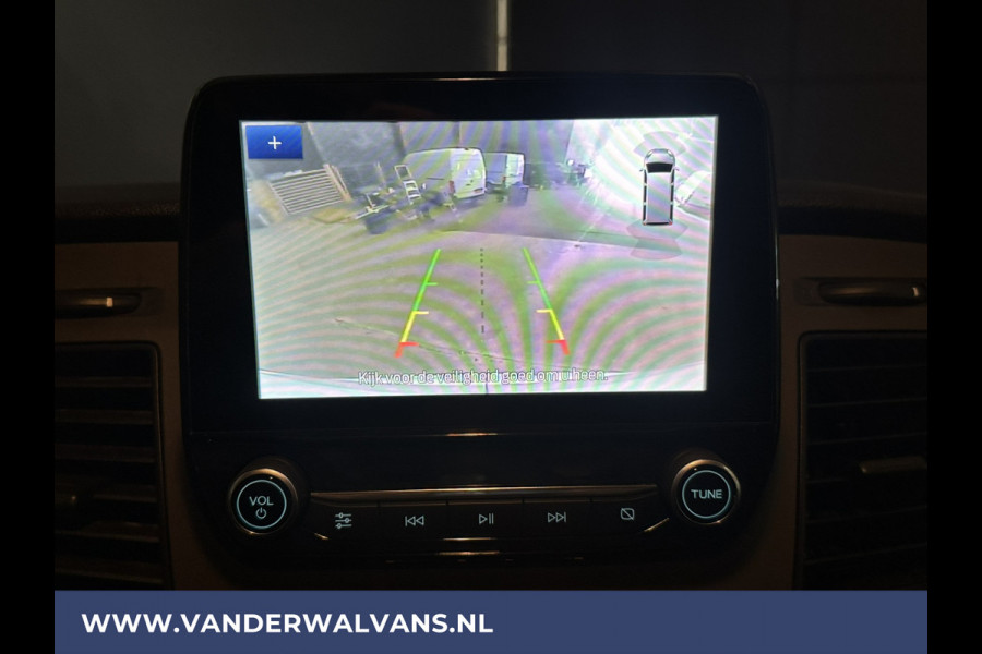 Ford Transit 2.0 TDCI 131pk L3H2 Euro6 Airco | Camera | Navigatie | Apple Carplay | Android Auto Cruisecontrol, Stoelverwarming, Verwarmde voorruit, Parkeersensoren, Bijrijdersbank, 2500kg trekvermogen