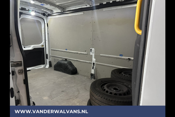 Ford Transit 2.0 TDCI 131pk L3H2 Euro6 Airco | Camera | Navigatie | Apple Carplay | Android Auto Cruisecontrol, Stoelverwarming, Verwarmde voorruit, Parkeersensoren, Bijrijdersbank, 2500kg trekvermogen