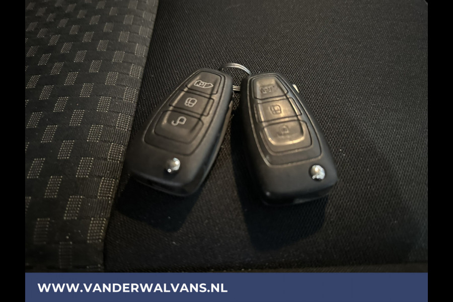 Ford Transit 2.0 TDCI 131pk L3H2 Euro6 Airco | Camera | Navigatie | Apple Carplay | Android Auto Cruisecontrol, Stoelverwarming, Verwarmde voorruit, Parkeersensoren, Bijrijdersbank, 2500kg trekvermogen