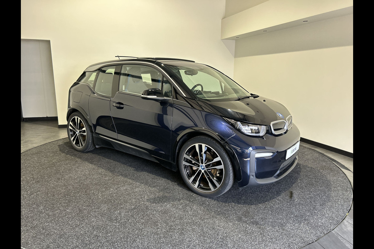BMW i3 Executive Edition 120Ah 42 kWh | Panoramadak | stoelverwarming BMW i3 Executive Edition 120Ah 42 kWh | Panoramadak | stoelverwarming