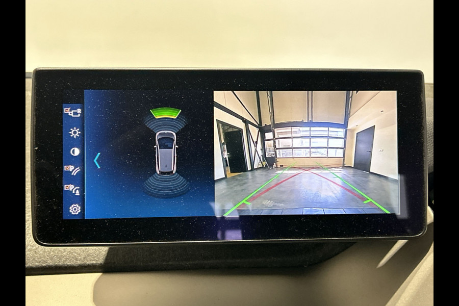 BMW i3 Executive Edition 120Ah 42 kWh | Panoramadak | stoelverwarming