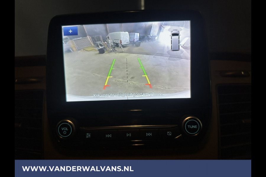 Ford Transit 2.0 TDCI 131pk L3H2 Euro6 Airco | Camera | Navigatie | Cruisecontrol | Verwarmde voorruit Stoelverwarming, Elektrisch verstelbare bestuurdersstoel, Parkeersensoren, Bijrijdersbank
